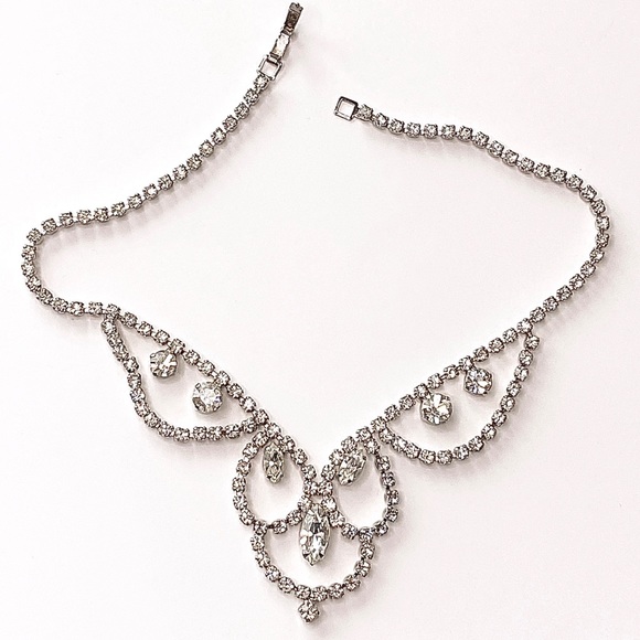 Vintage Jewelry - Vintage La-Rel Necklace